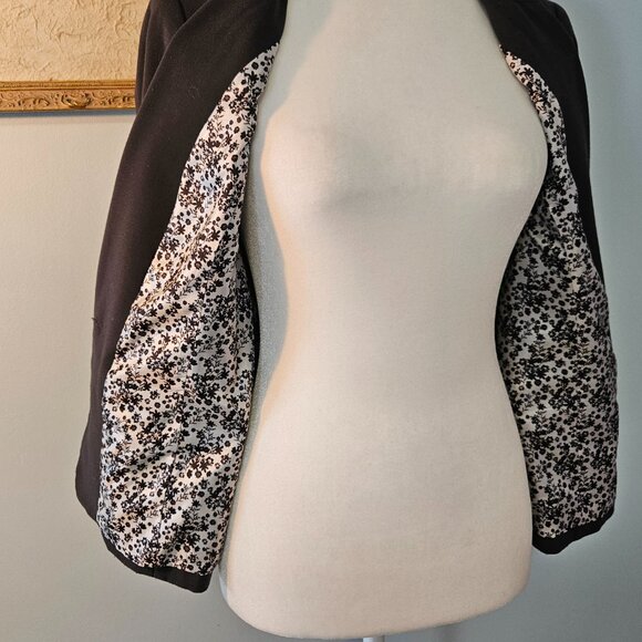 Kensie Rebekah Stretch Crepe Floral Lining Blazer - Grey - Size Medium - Picture 6 of 7